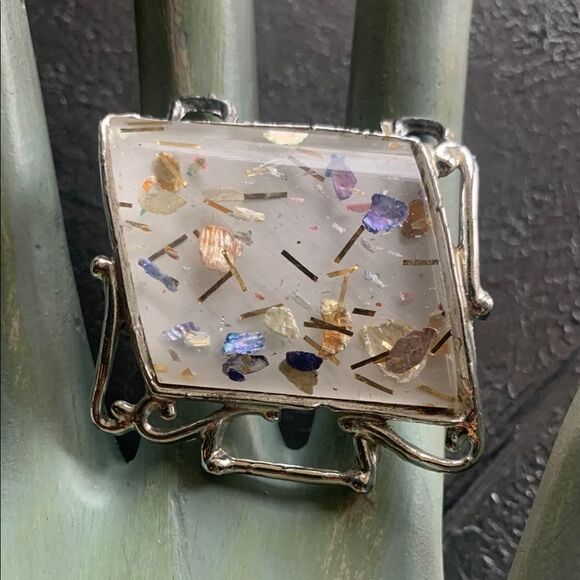 Lovely Vintage PAM Clear Lucite Gold N Pastel Confetti Silver piece, Stamped - Picture 3 of 4